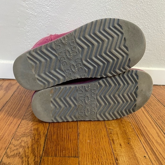 UGG Australia Classic Short II Pink Boots Size 6 - Picture 6 of 7